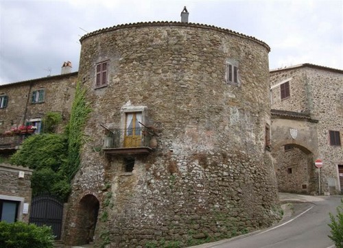 Manciano porta est